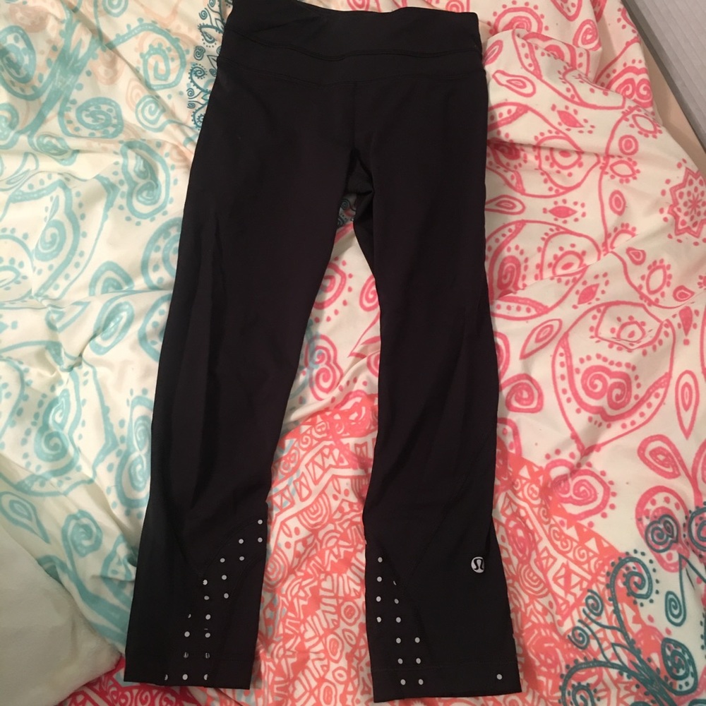 Lululemon cropped leggings - polka dot mesh